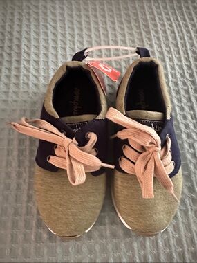 NWT Kids Casual Lace-Up Sneakers in Olive and Navy with tan Laces